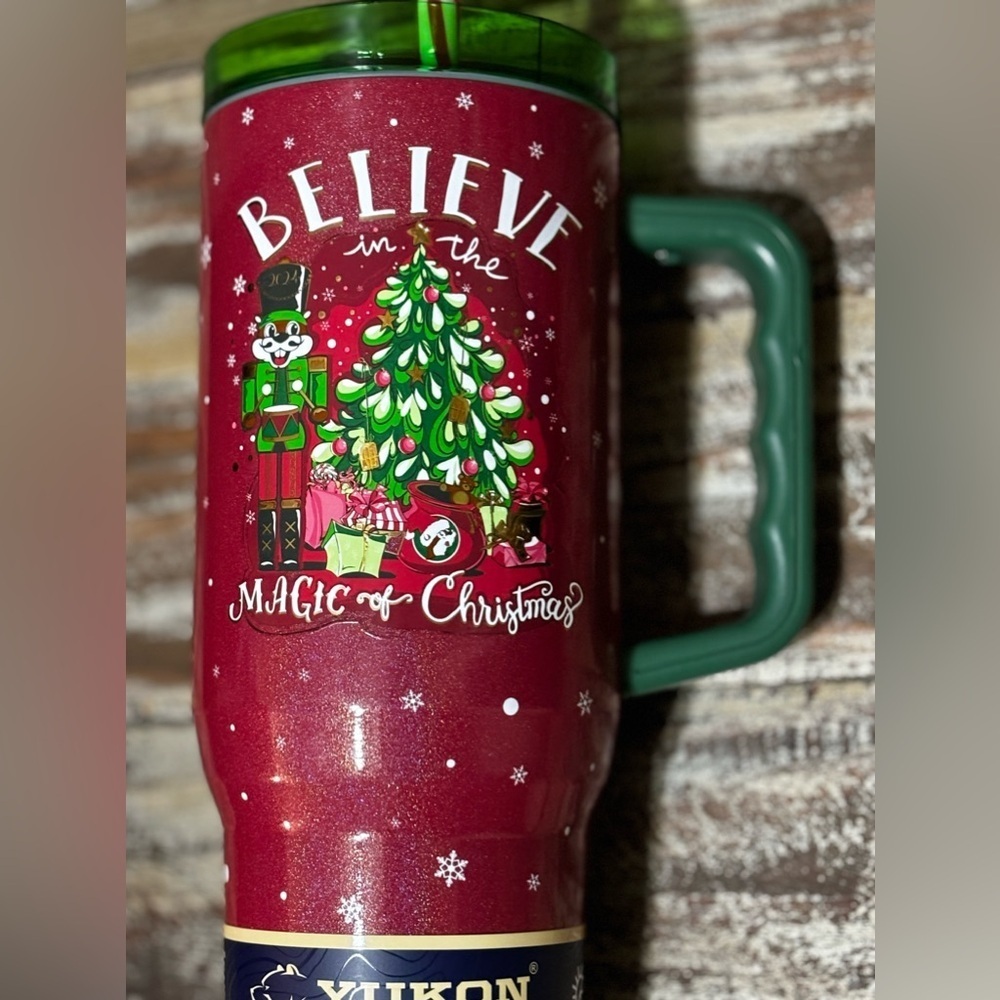 🎄2024 40 oz Bucee’s Christmas Tumbler🎄 - Picture 13 of 13